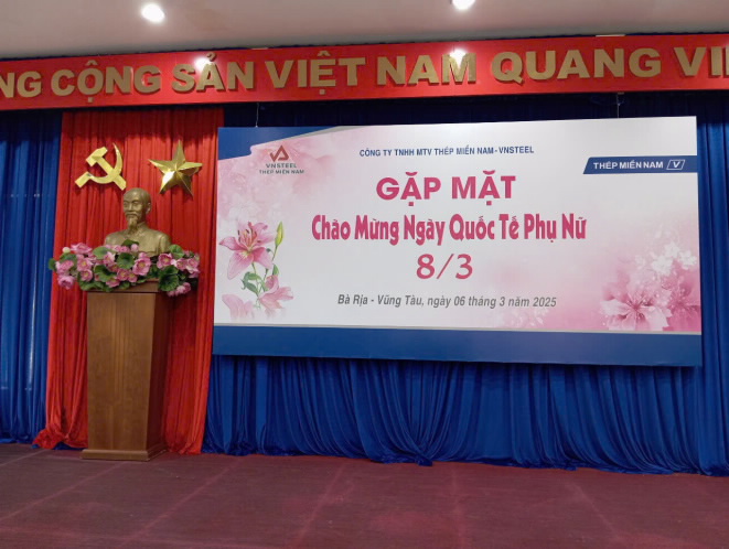 Gặp mặt chào mừng kỷ niệm 115 năm Ngày Quốc tế Phụ nữ 8/3