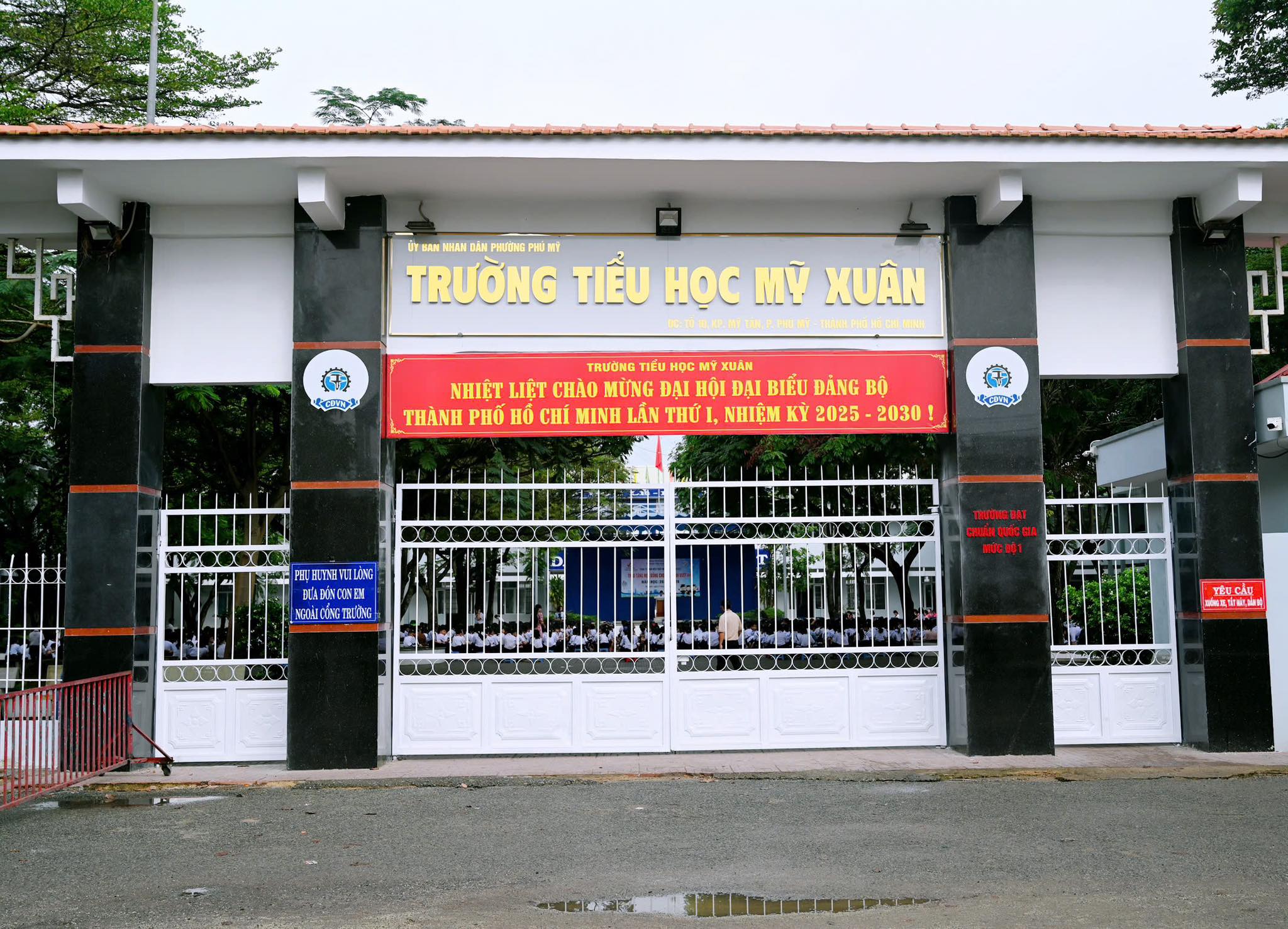 Công ty TNHH MTV Thép Miền Nam - VNSTEEL trao học bổng “tiếp sức đến trường” cho học sinh trường tiểu học Mỹ Xuân