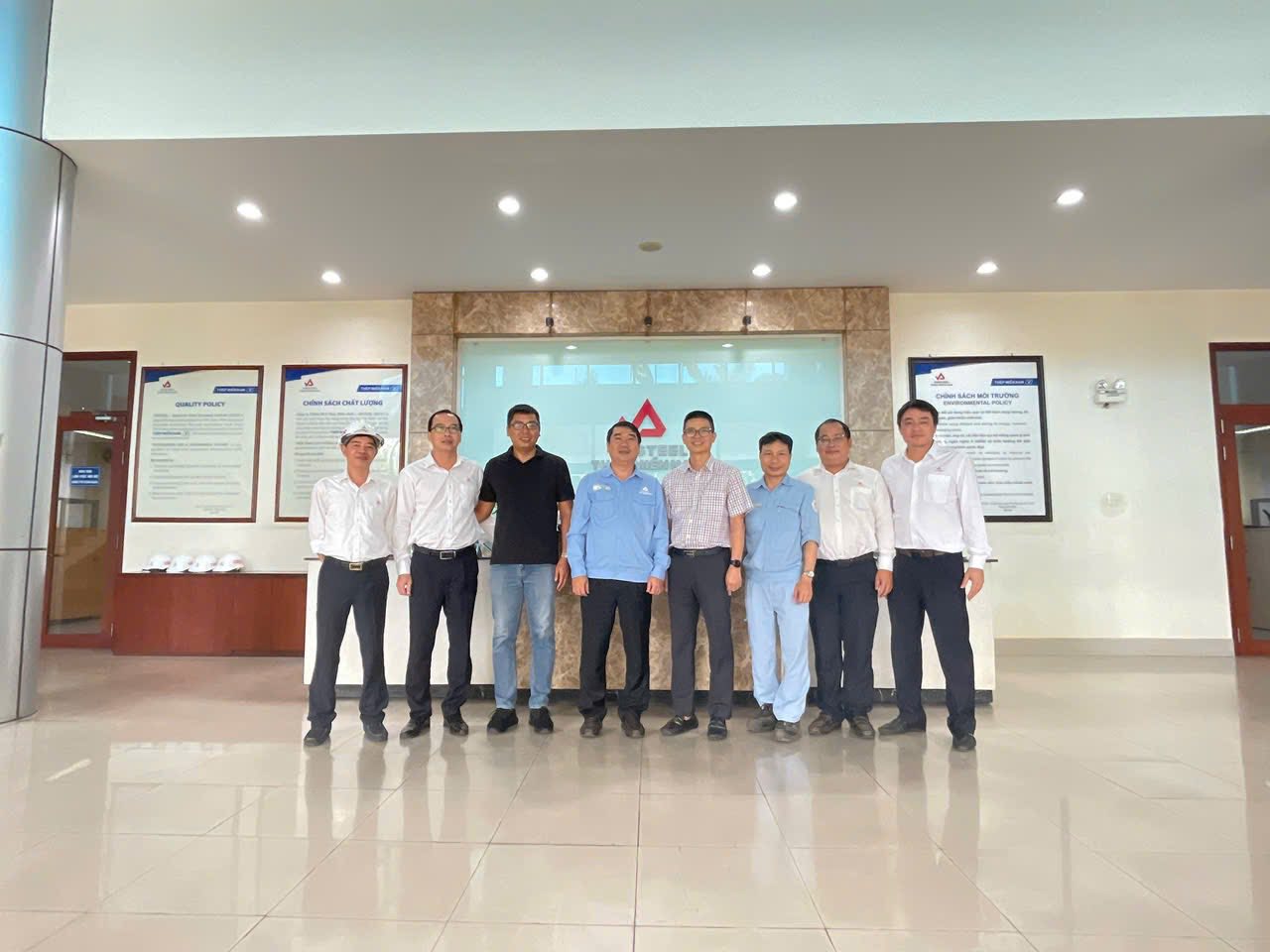 Thép Miền Nam – VNSTEEL đón tiếp Công ty Cổ Phần Đầu Tư Và Thương Mại Thái Hòa: tăng cường hợp tác, đồng hành cùng các dự án trọng điểm