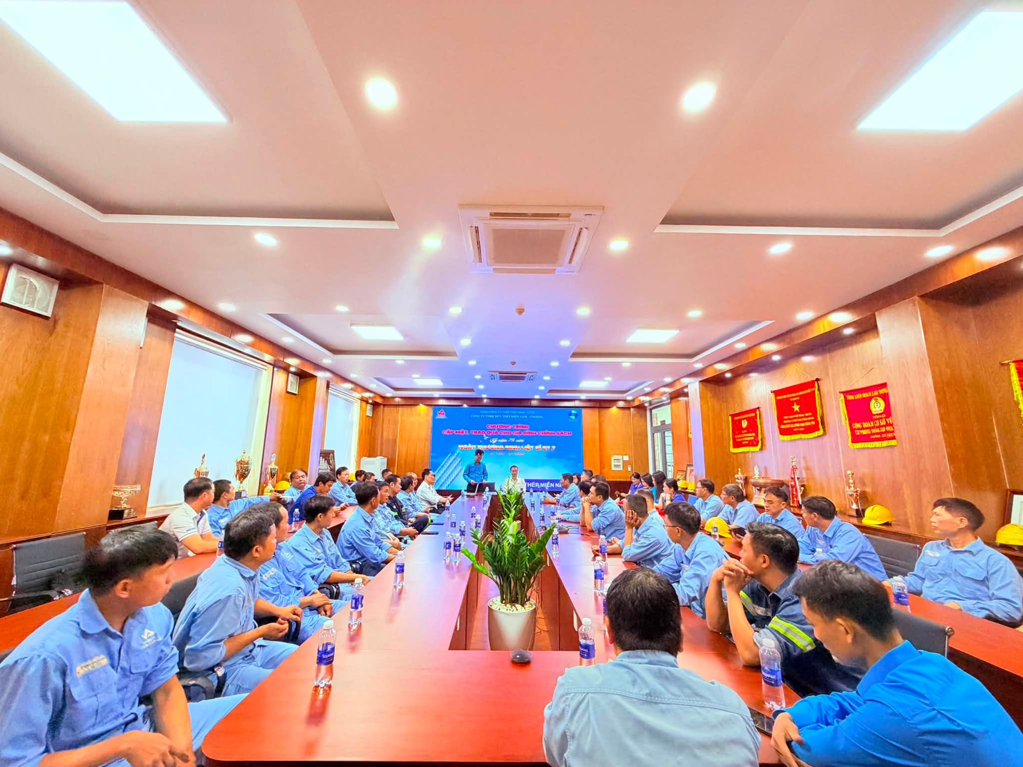 Thép Miền Nam - VNSTEEL tri ân các gia đình chính sách nhân kỷ niệm 79 năm ngày thương binh - liệt sĩ (27/7/1947 – 27/7/2026)