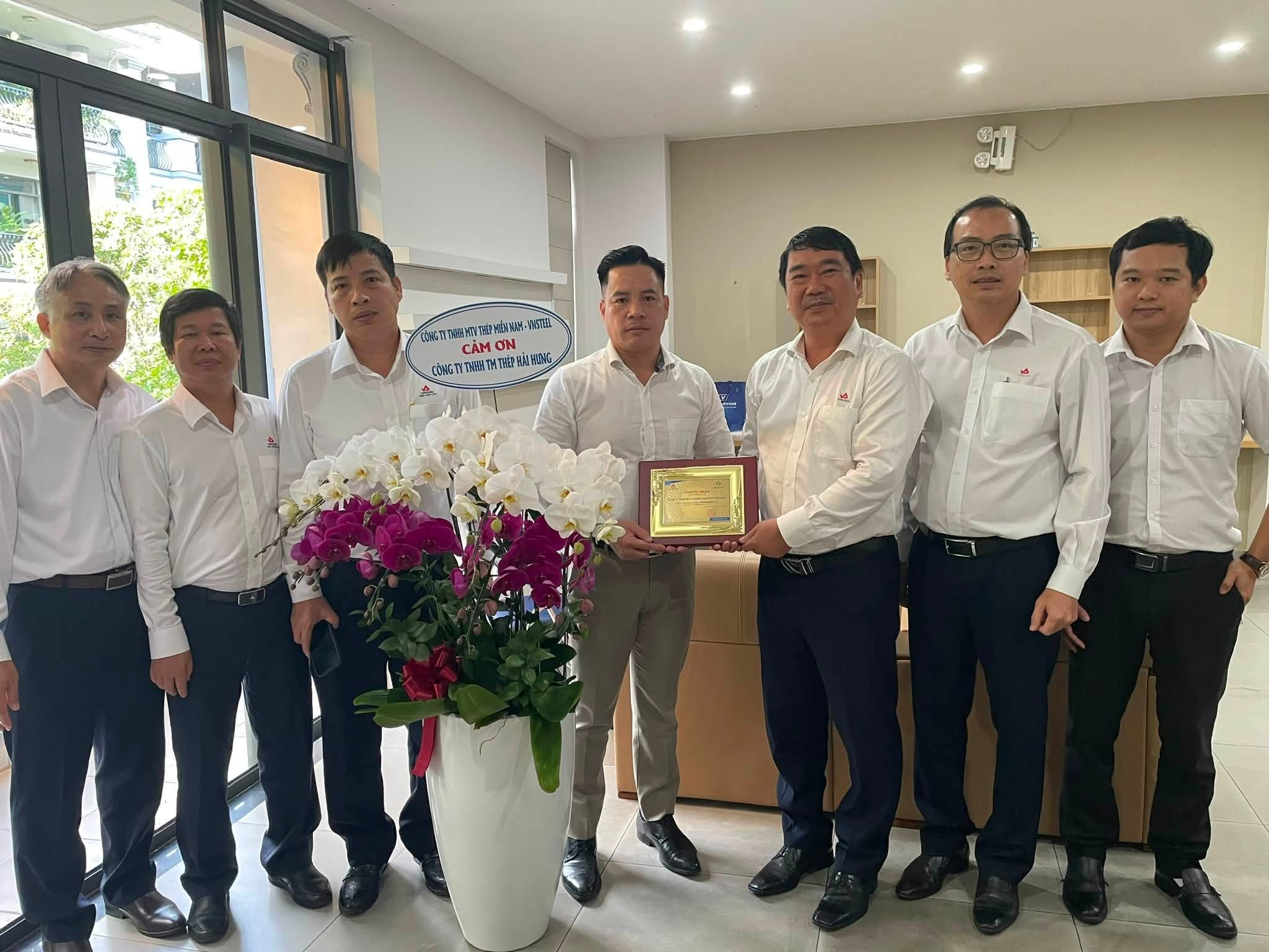 Đoàn công tác Thép Miền Nam /V/ gặp gỡ nhà phân phối, đối tác – Đồng hành phát triển thị trường